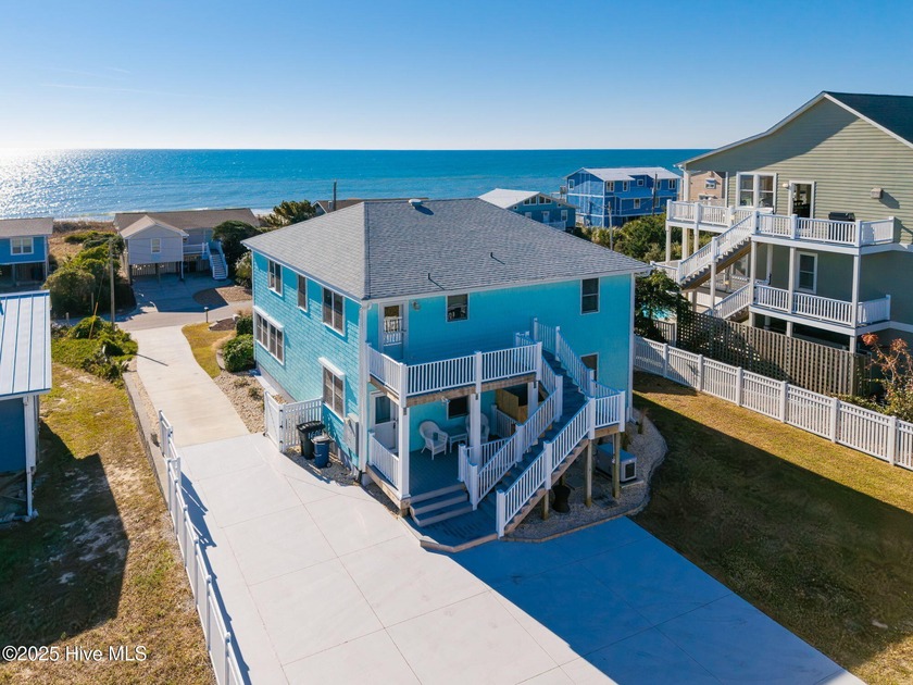 1606 Ocean Drive, Emerald Isle, NC 28594 Second-Row Oceanfront | - Beach Home for sale in Emerald Isle, North Carolina on Beachhouse.com