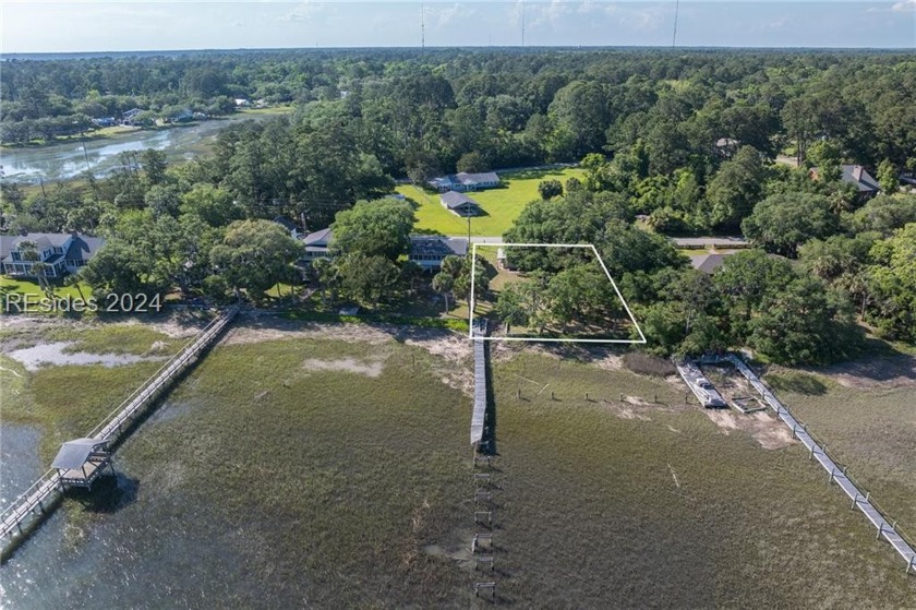 Deepwater home on the May River with 24/7 access to the most - Beach Home for sale in Bluffton, South Carolina on Beachhouse.com