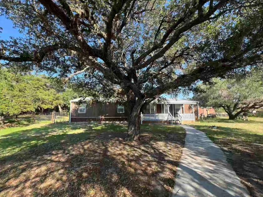 Coastal Home with 2.86 acres!! Conveniently located just a few - Beach Home for sale in Aransas Pass, Texas on Beachhouse.com