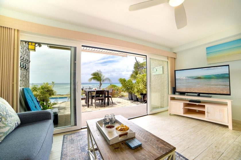 Hoyochi Nikko 105 · HN 105 OceanFront 1BD w Lanai AC Steps from - Beach Vacation Rentals in Lahaina, HI on Beachhouse.com