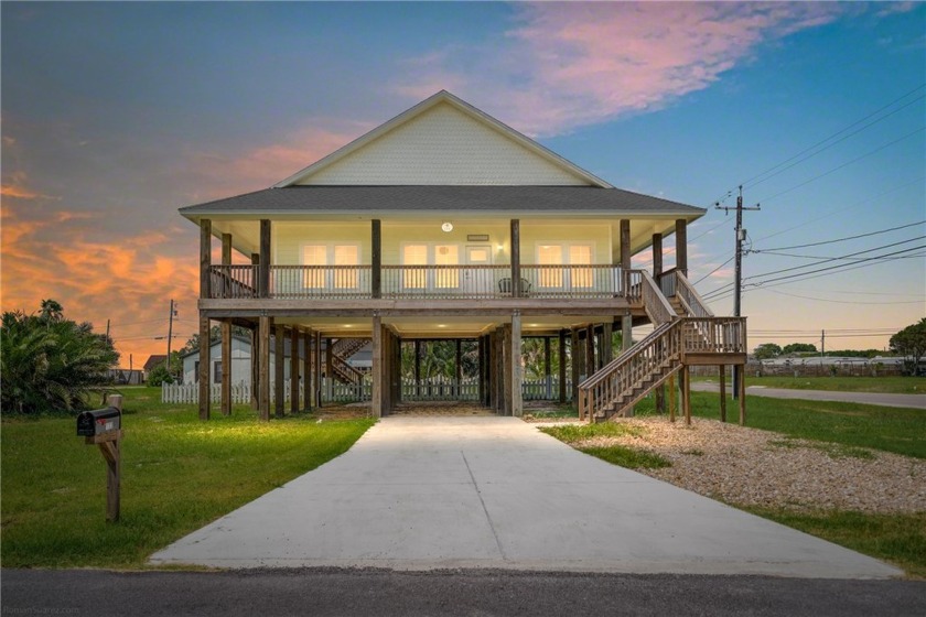 Feast your eyes on this beautifully furnished stilt home nestled - Beach Home for sale in Corpus Christi, Texas on Beachhouse.com