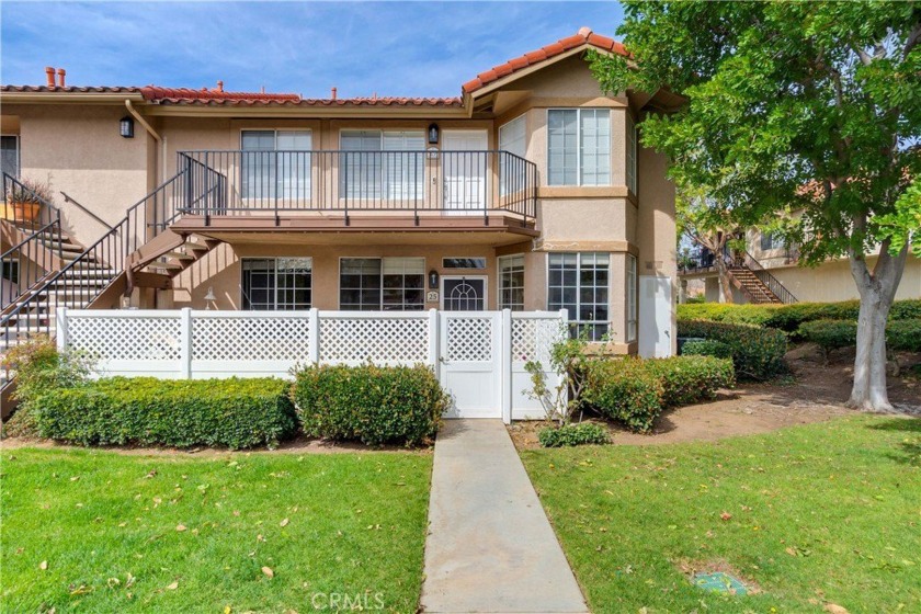Spacious 2-Bedroom, 2-Bath Condo in the Heart of Rancho Santa - Beach Condo for sale in Rancho Santa Margarita, California on Beachhouse.com