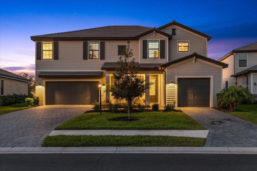 Stunning 5-Bedroom Sorrento Model in Lorraine Lakes - The - Beach Home for sale in Bradenton, Florida on Beachhouse.com