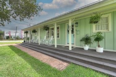 This Quintessential Coastal Cottage is surrounded by historical - Beach Home for sale in Rockport, Texas on Beachhouse.com