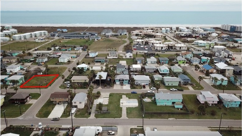 IN-TOWN, CORNER, OVERSIZED HOME SITE! Located on the beach side - Beach Lot for sale in Port Aransas, Texas on Beachhouse.com