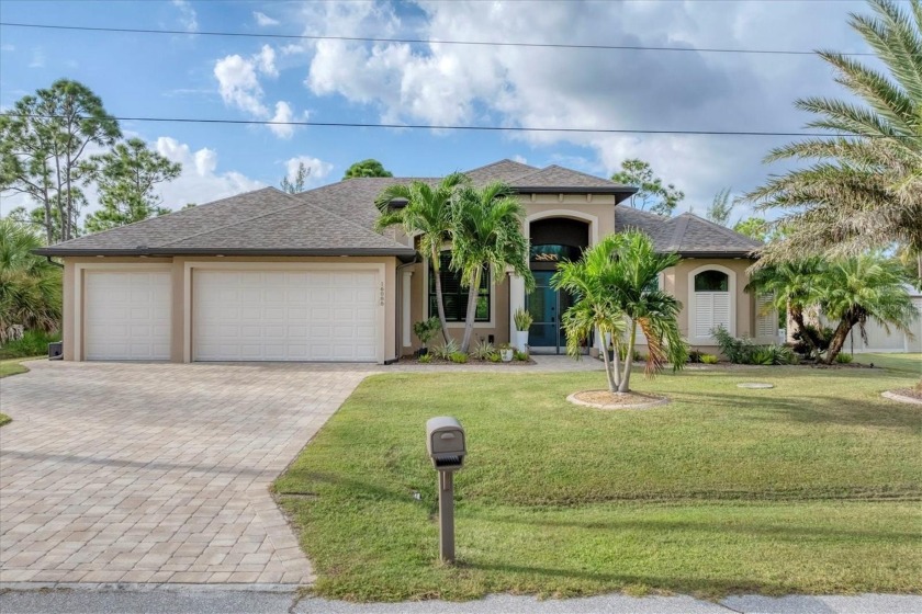 Searching for wooded, private views and space to truly unwind? - Beach Home for sale in Port Charlotte, Florida on Beachhouse.com