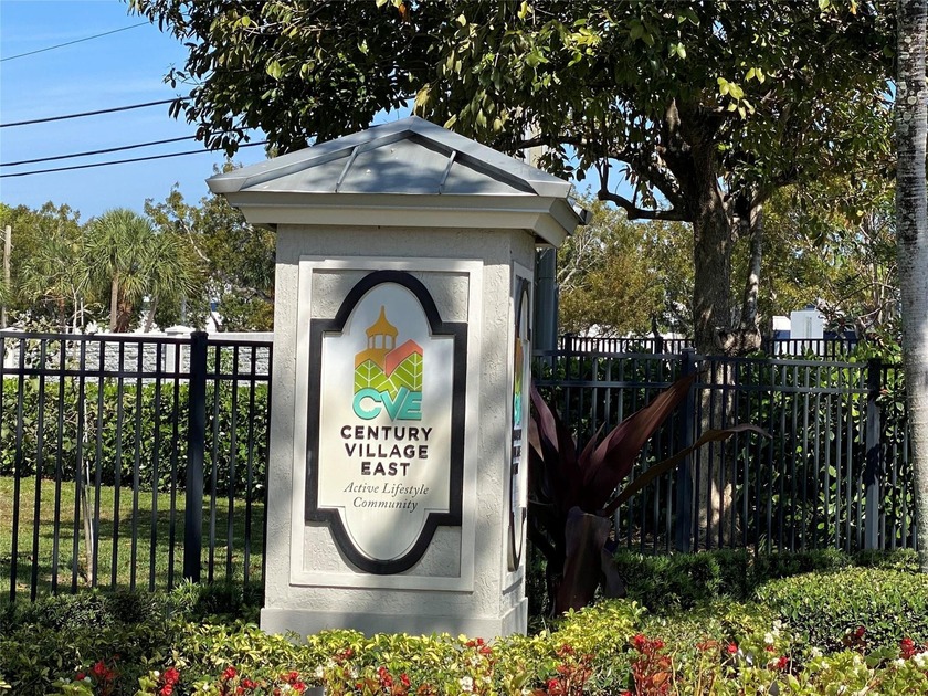 Cute apartment in the a fabulous Century Village.  2 bedrooms - Beach Condo for sale in Deerfield Beach, Florida on Beachhouse.com