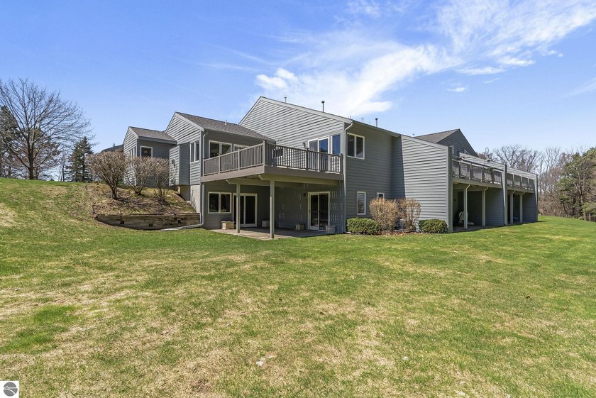 Elegant In-Town Condo that offers a Great Location & Convenient - Beach Condo for sale in Traverse City, Michigan on Beachhouse.com