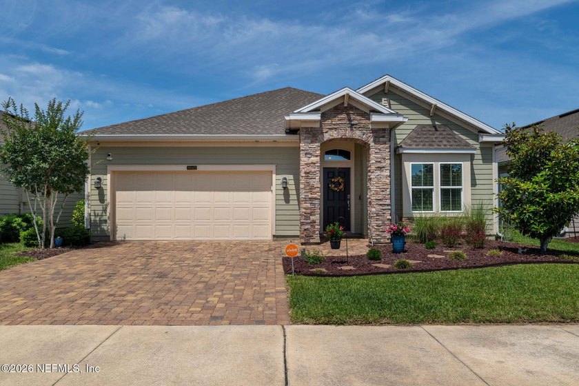Lakefront Beauty with Gorgeous Views!! Move-in ready, this - Beach Home for sale in Jacksonville, Florida on Beachhouse.com