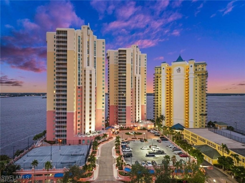 OWNERS OFFERING 6 MONTHS OF PAID CONDO FEES! Discover effortless - Beach Condo for sale in Fort Myers, Florida on Beachhouse.com