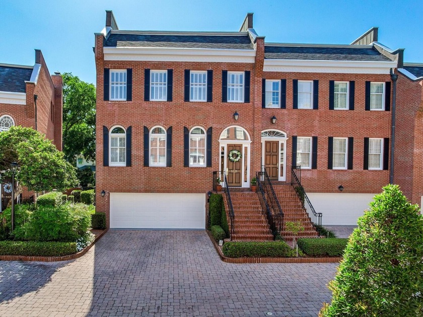 Crescent Place blends timeless elegance with traditional charm - Beach Condo for sale in Tampa, Florida on Beachhouse.com