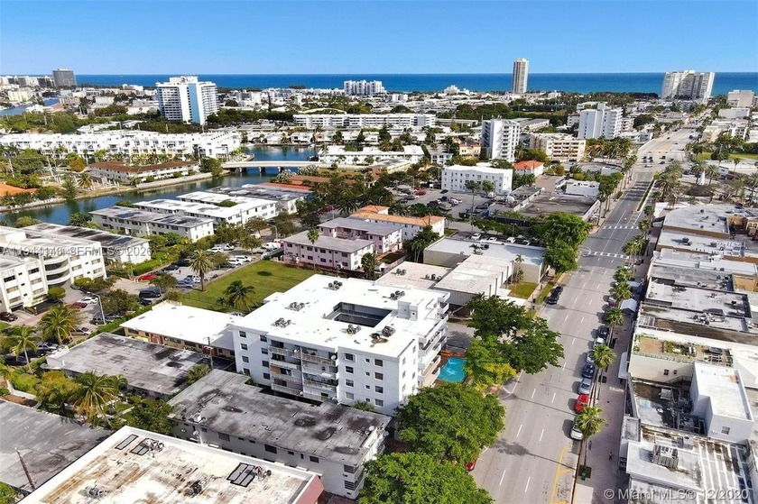 PRIME MIAMI BEACH LOCATION! Just minutes from the ocean, this - Beach Condo for sale in Miami Beach, Florida on Beachhouse.com