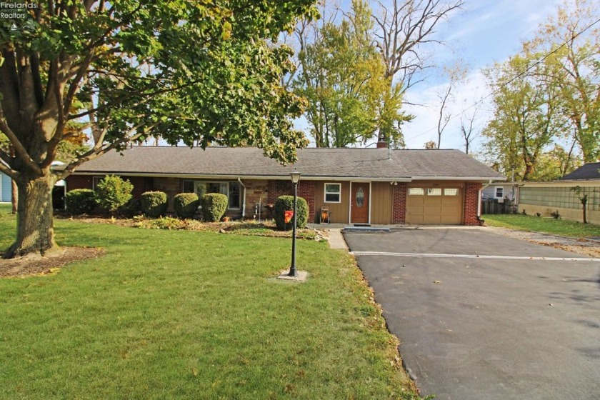 Looking for a home close to Lake Erie? This three-bedroom - Beach Home for sale in Port Clinton, Ohio on Beachhouse.com