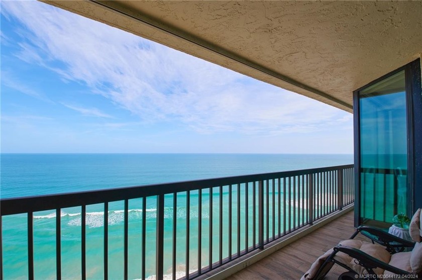 ISLANDIA II - 19th floor renovated unit with direct Ocean view - Beach Condo for sale in Jensen Beach, Florida on Beachhouse.com