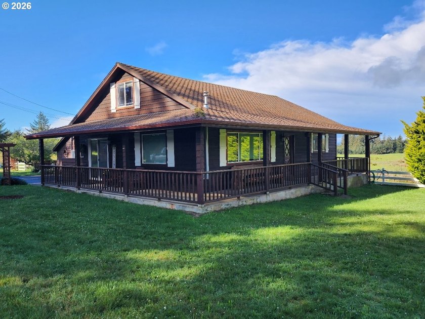 Exceptional 3-acre property featuring a Massive 5-bay Shop with - Beach Home for sale in Sixes, Oregon on Beachhouse.com