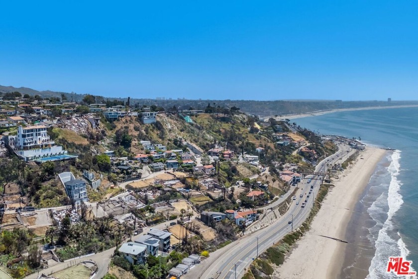 An exceptional ocean view lot in the coveted Castellammare - Beach Lot for sale in Pacific Palisades, California on Beachhouse.com