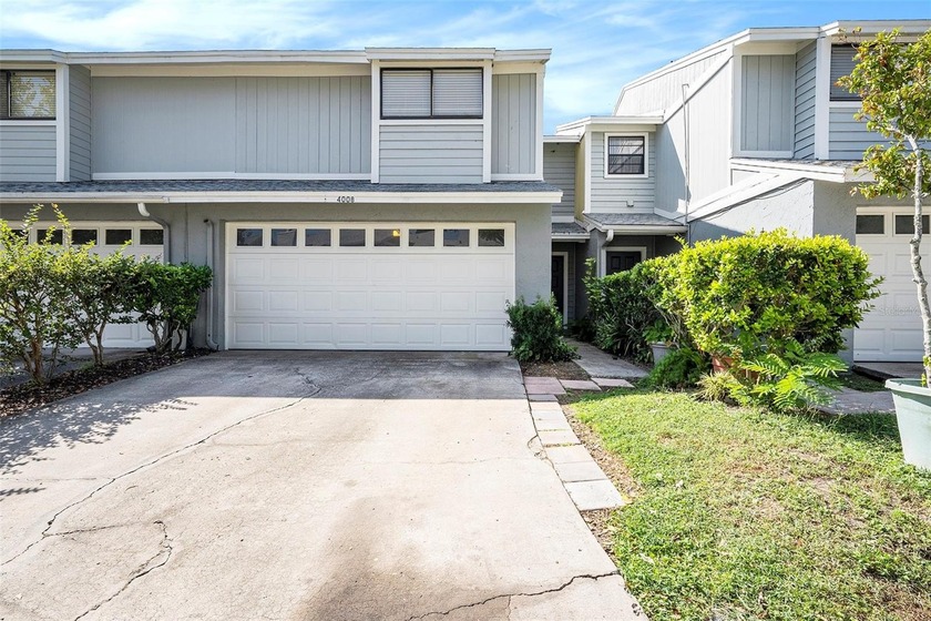 Under contract-accepting backup offers. Welcome to your new home - Beach Townhome/Townhouse for sale in Tampa, Florida on Beachhouse.com