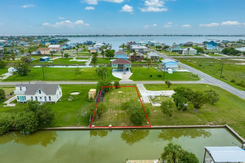 Discover your slice of paradise with this stunning waterfront - Beach Lot for sale in Rockport, Texas on Beachhouse.com