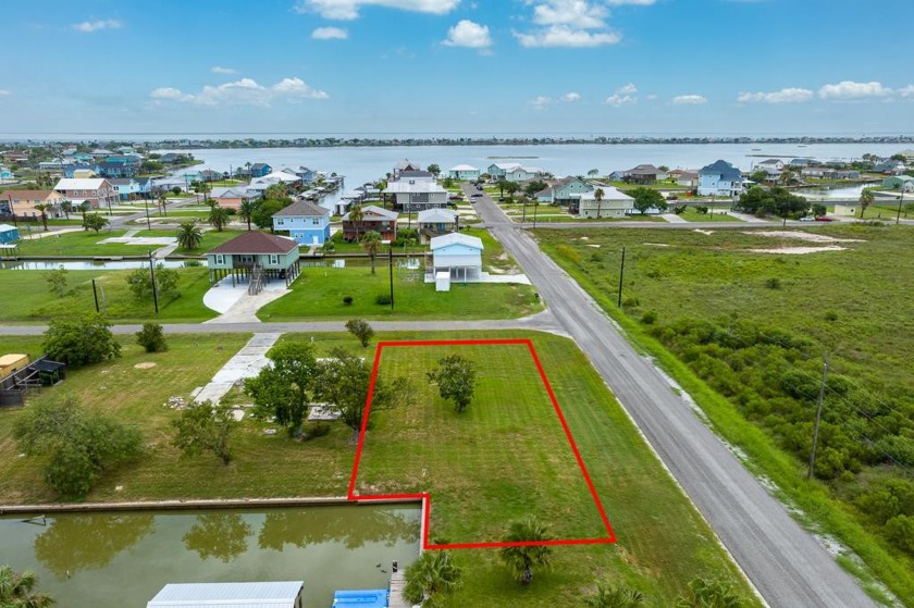 Discover your slice of paradise with this stunning waterfront - Beach Lot for sale in Rockport, Texas on Beachhouse.com