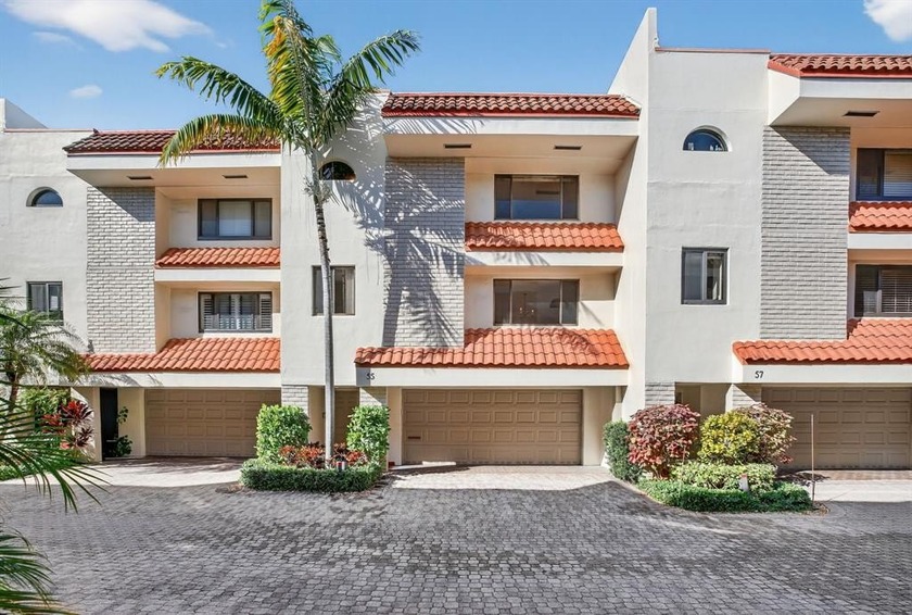 Don't miss this exceptional opportunity in the gated community - Beach Townhome/Townhouse for sale in Fort Lauderdale, Florida on Beachhouse.com