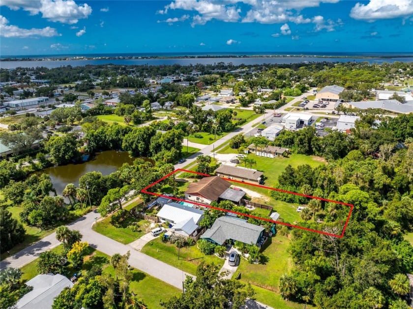 Investment potential in the heart of Englewood! Located in the X - Beach Townhome/Townhouse for sale in Englewood, Florida on Beachhouse.com