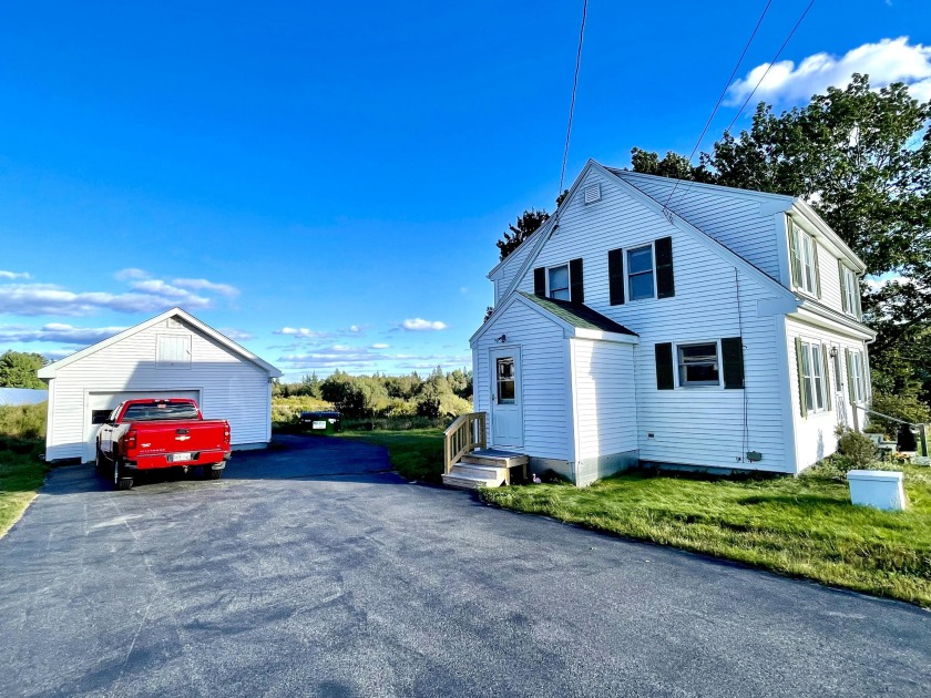 You shouldn't miss this pleasing cape style home in a pastoral - Beach Home for sale in Marshfield, Maine on Beachhouse.com