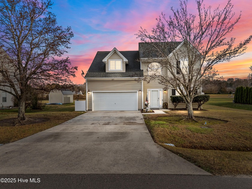 Beautiful 4-bed, 2.5 bath home built in 2000 perfectly - Beach Home for sale in Moyock, North Carolina on Beachhouse.com