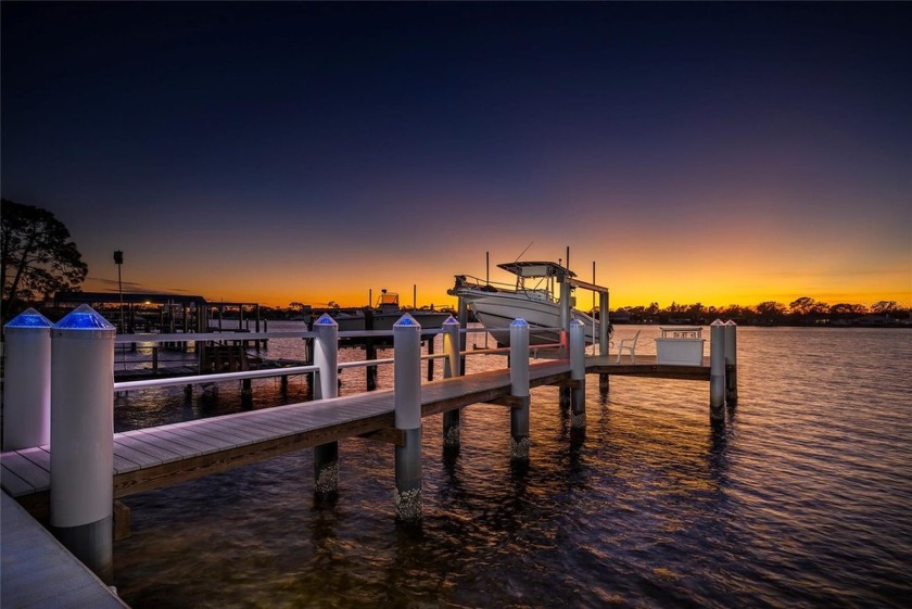 NO FLOODING IN THIS HOME!!! Fantastic waterfront home on Kreamer - Beach Home for sale in Tarpon Springs, Florida on Beachhouse.com