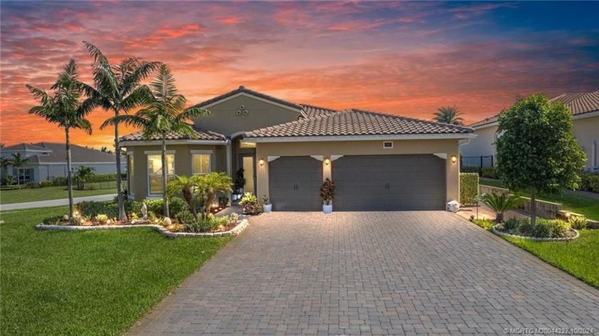 Welcome to Langford Landing, where your waterfront dreams come - Beach Home for sale in Jensen Beach, Florida on Beachhouse.com