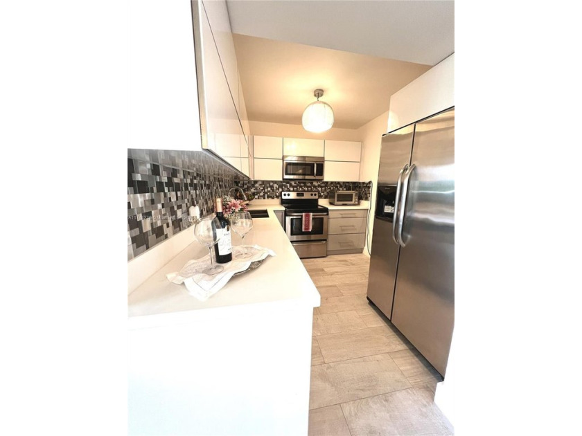 Sophisticated 2BR/2BA residence in the heart of Aventura - Beach Condo for sale in Aventura, Florida on Beachhouse.com