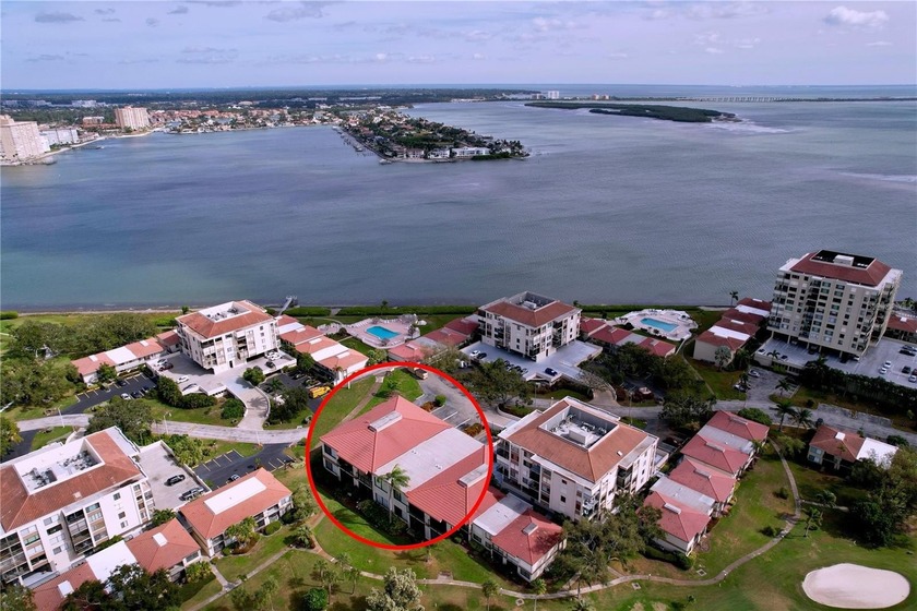 ***MOTIVATED SELLER*** Beautiful Condo Overlooking Isla Del Sol - Beach Condo for sale in St. Petersburg, Florida on Beachhouse.com