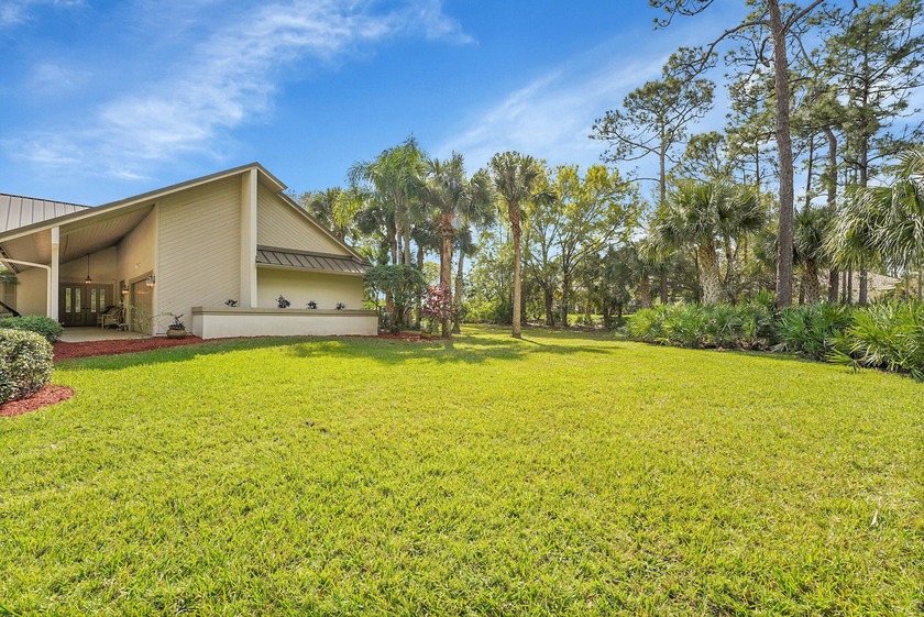 7839 Sabal Lake Drive - Beach Home for sale in Port Saint Lucie, Florida on Beachhouse.com