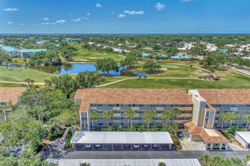 Appealing two bedroom, two bath, penthouse level condo, with - Beach Condo for sale in Venice, Florida on Beachhouse.com
