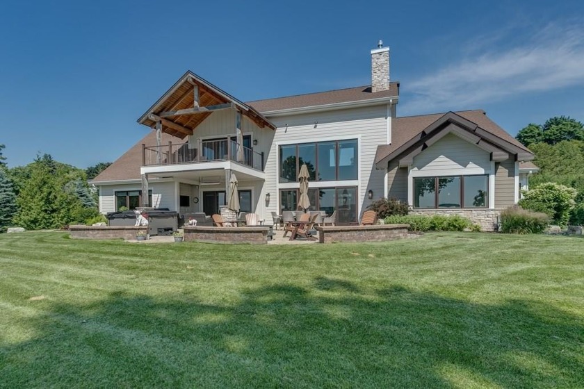 This almost-new estate on scenic Bay Shore Drive offers - Beach Home for sale in Sturgeon Bay, Wisconsin on Beachhouse.com