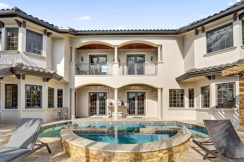 Welcome to this spectacular deepwater estate  in Lighthouse - Beach Home for sale in Lighthouse Point, Florida on Beachhouse.com