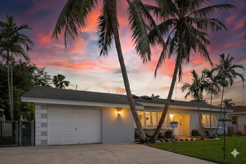 Discover your waterfront 3 bedroom / 2 bathroom oasis in the - Beach Home for sale in Miramar, Florida on Beachhouse.com
