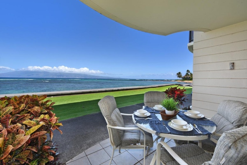Kahana Reef 117 · KR 117 Renovated OceanFront 1BD w Ocean Views - Beach Vacation Rentals in Lahaina, HI on Beachhouse.com
