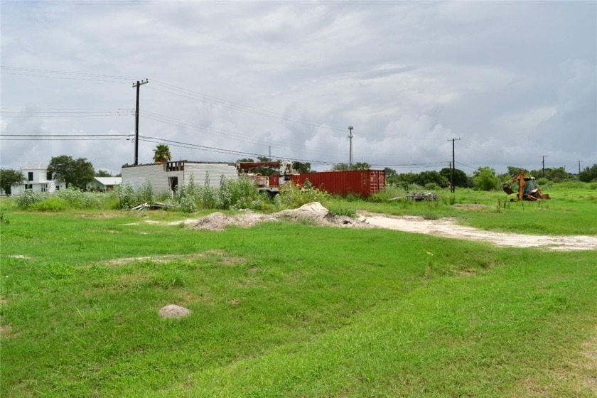 Motivated to SELL! There are many to choose from on Castle Oak - Beach Lot for sale in Rockport, Texas on Beachhouse.com