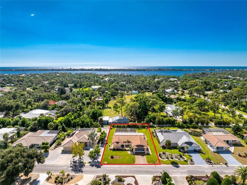 Florida Living Done Right in Englewood Isles! This 3-bedroom - Beach Home for sale in Englewood, Florida on Beachhouse.com