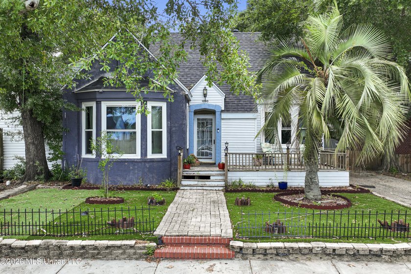 Beautifully updated home with a private pool oasis, ideally - Beach Home for sale in Biloxi, Mississippi on Beachhouse.com