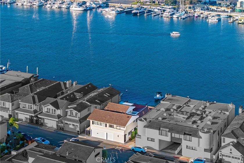 A once-in-a-lifetime opportunity to own one of the most - Beach Home for sale in Newport Beach, California on Beachhouse.com