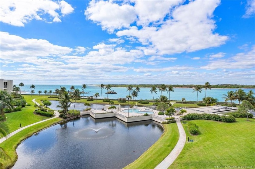 Luxurious Penthouse w/ Panoramic Water Views. Live in the lap of - Beach Condo for sale in Stuart, Florida on Beachhouse.com