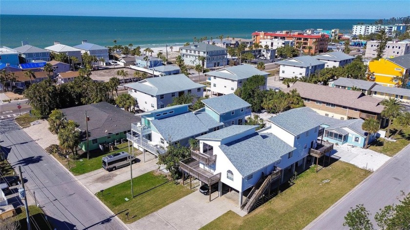 Priced to Sell: Move in Ready - Corner Lot - 6 Bedroom, 4 - Beach Townhome/Townhouse for sale in Indian Rocks Beach, Florida on Beachhouse.com