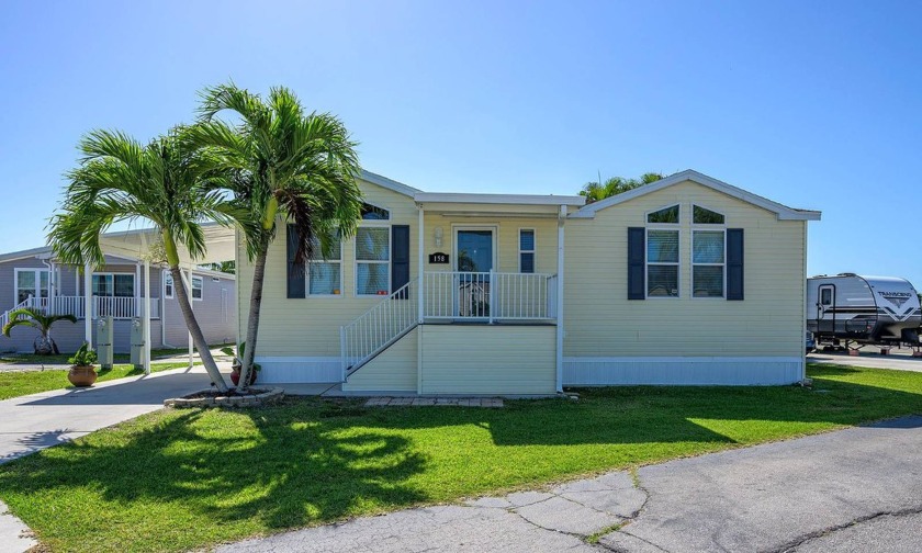 This beautifully renovated 2-bed, 2-bath home is move-in ready - Beach Home for sale in Fort Myers Beach, Florida on Beachhouse.com