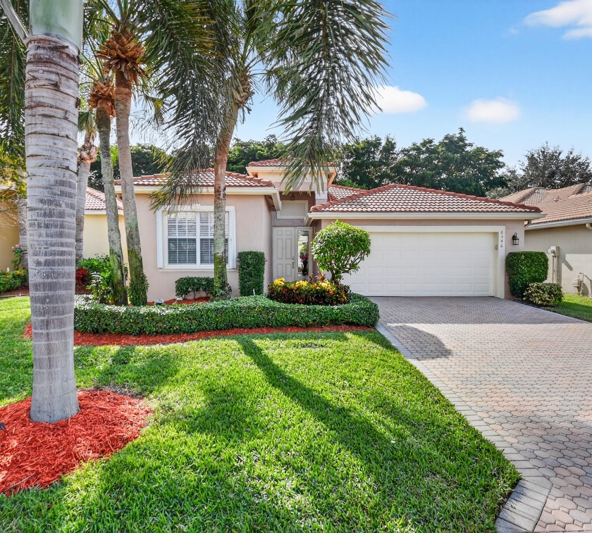 Lovely Victoria model, 3 BR/2BA/2 Car Garage/Large Private - Beach Home for sale in Delray Beach, Florida on Beachhouse.com