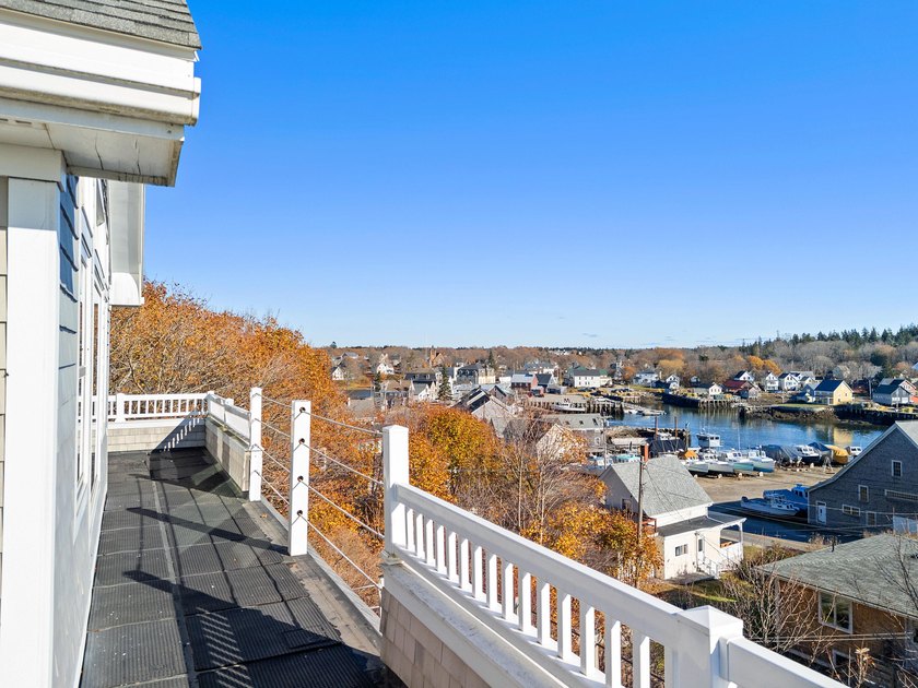 This classy, stylish year round harborside home is designed to - Beach Home for sale in Vinalhaven, Maine on Beachhouse.com
