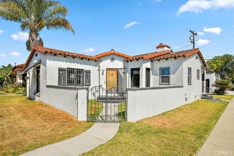 Discover the Charm of of Southern California - Beach Home for sale in Long Beach, California on Beachhouse.com