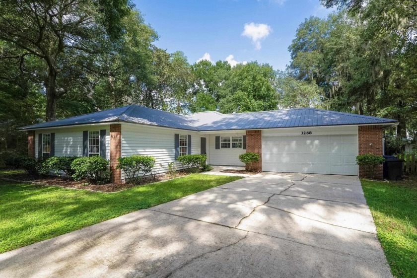 Peaceful And Serene,Located On Cul-de-sac Among Mature Trees In - Beach Home for sale in St Augustine, Florida on Beachhouse.com