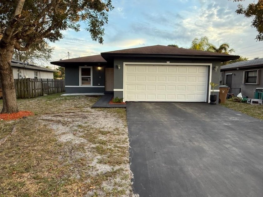 AVAILABLE FOR IMMEDIATE SALE - Updated 4-bedroom, 2-bath - Beach Home for sale in Deerfield Beach, Florida on Beachhouse.com