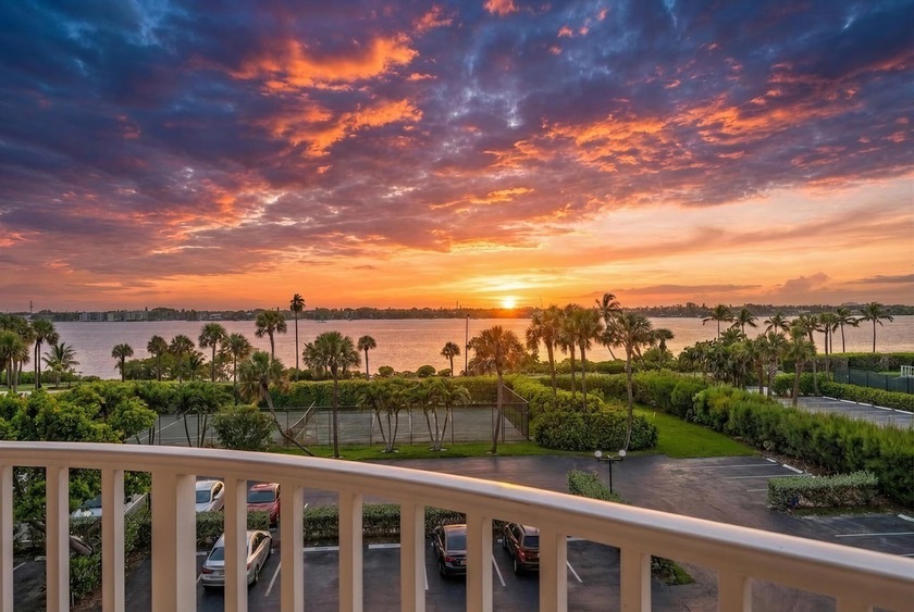 Enjoy sweeping, unobstructed Intracoastal and sunset views from - Beach Condo for sale in Palm Beach, Florida on Beachhouse.com